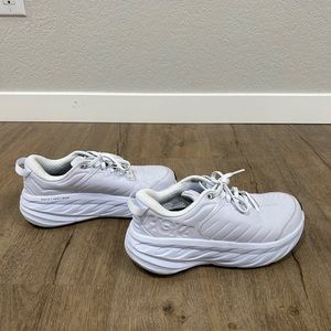 white hoka tennis shoes size 8